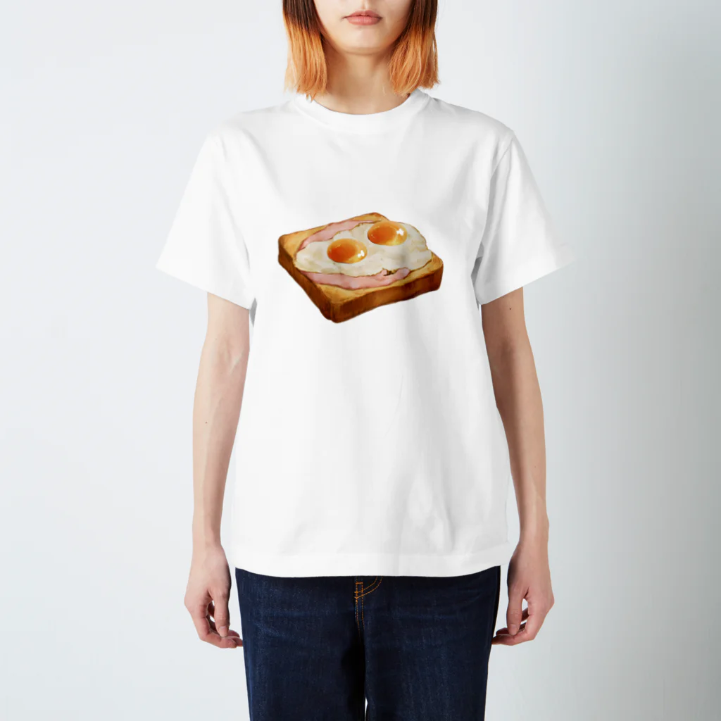 もう一度会えたらの目玉焼きとハムを乗せたパン Regular Fit T-Shirt