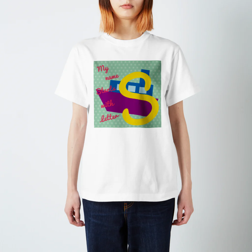 フォーヴァのMY name start with S for kids Regular Fit T-Shirt