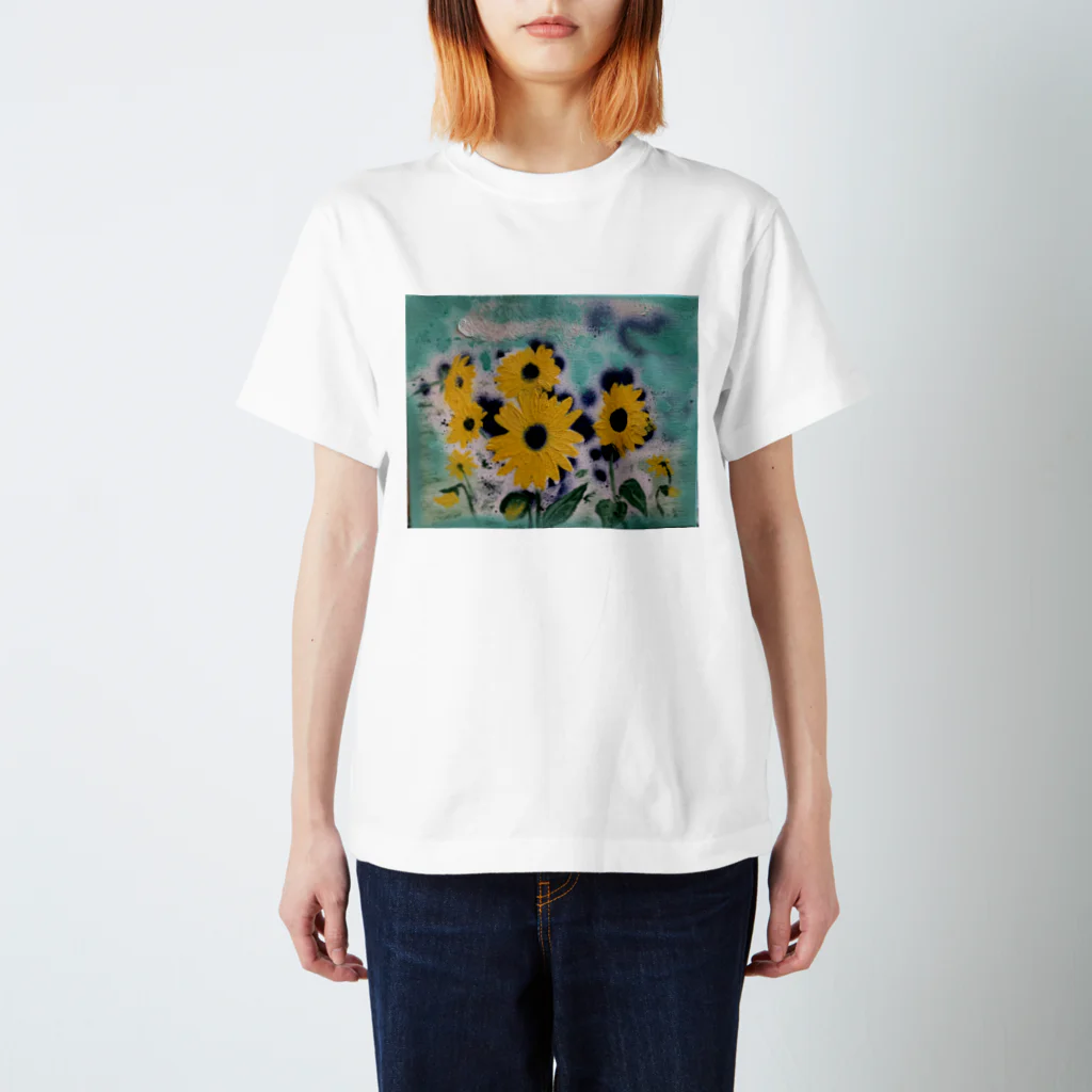 Yuta YoshiのSun flower doesn’t like others.  Regular Fit T-Shirt