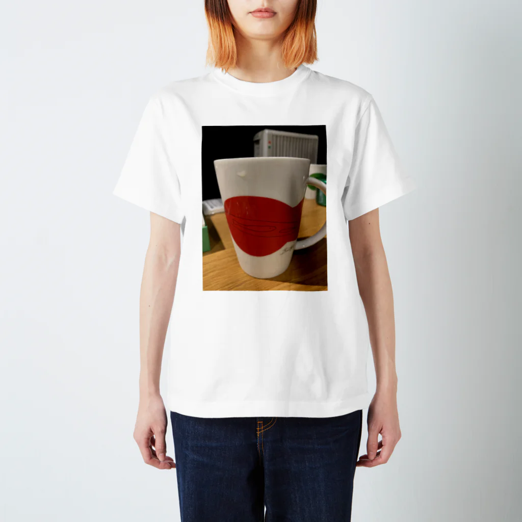 abbbbbbyのマグカップ Regular Fit T-Shirt