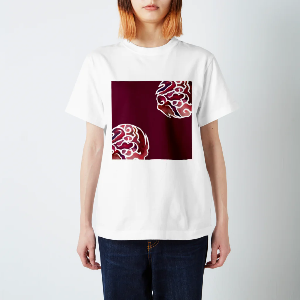 WAMI ARTの雲隠れ赤(赤地) Regular Fit T-Shirt