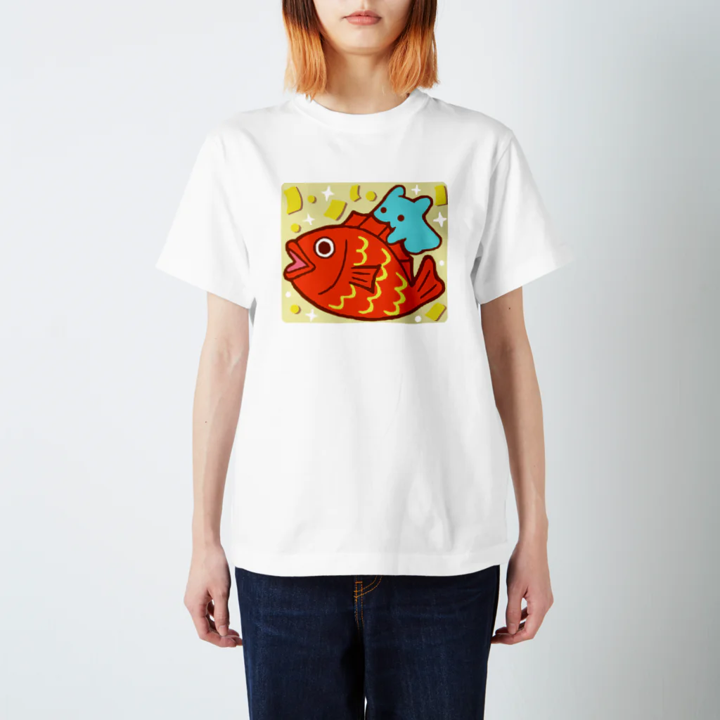 ひじりやノエルのおめで鯛【水星人のスイスイちゃん】 スタンダードTシャツ