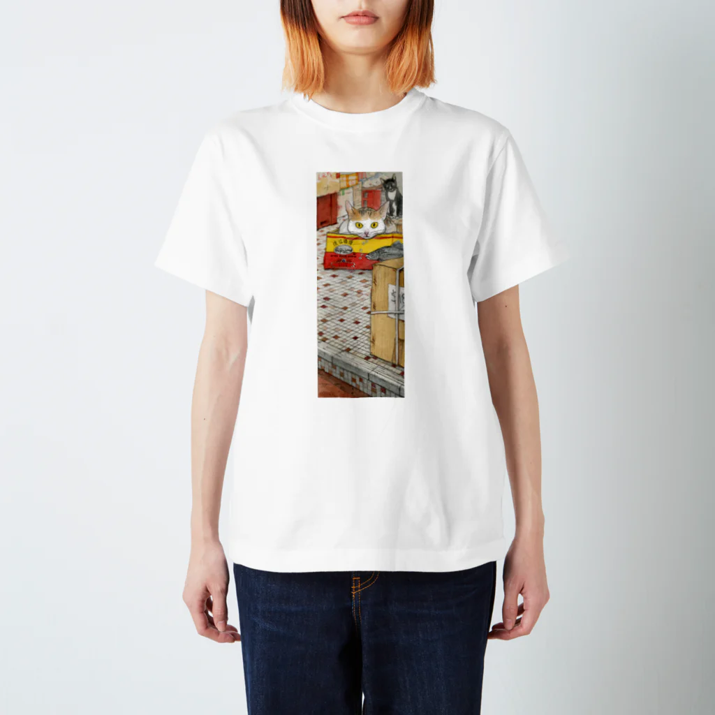 小野寺 光子 (Mitsuko Onodera)の店番猫ネイホウとフンイン 티셔츠