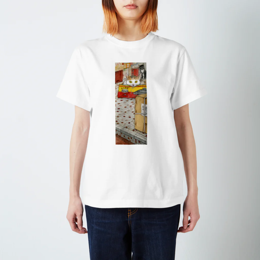 小野寺 光子 (Mitsuko Onodera)の店番猫ネイホウとフンイン スタンダードTシャツ