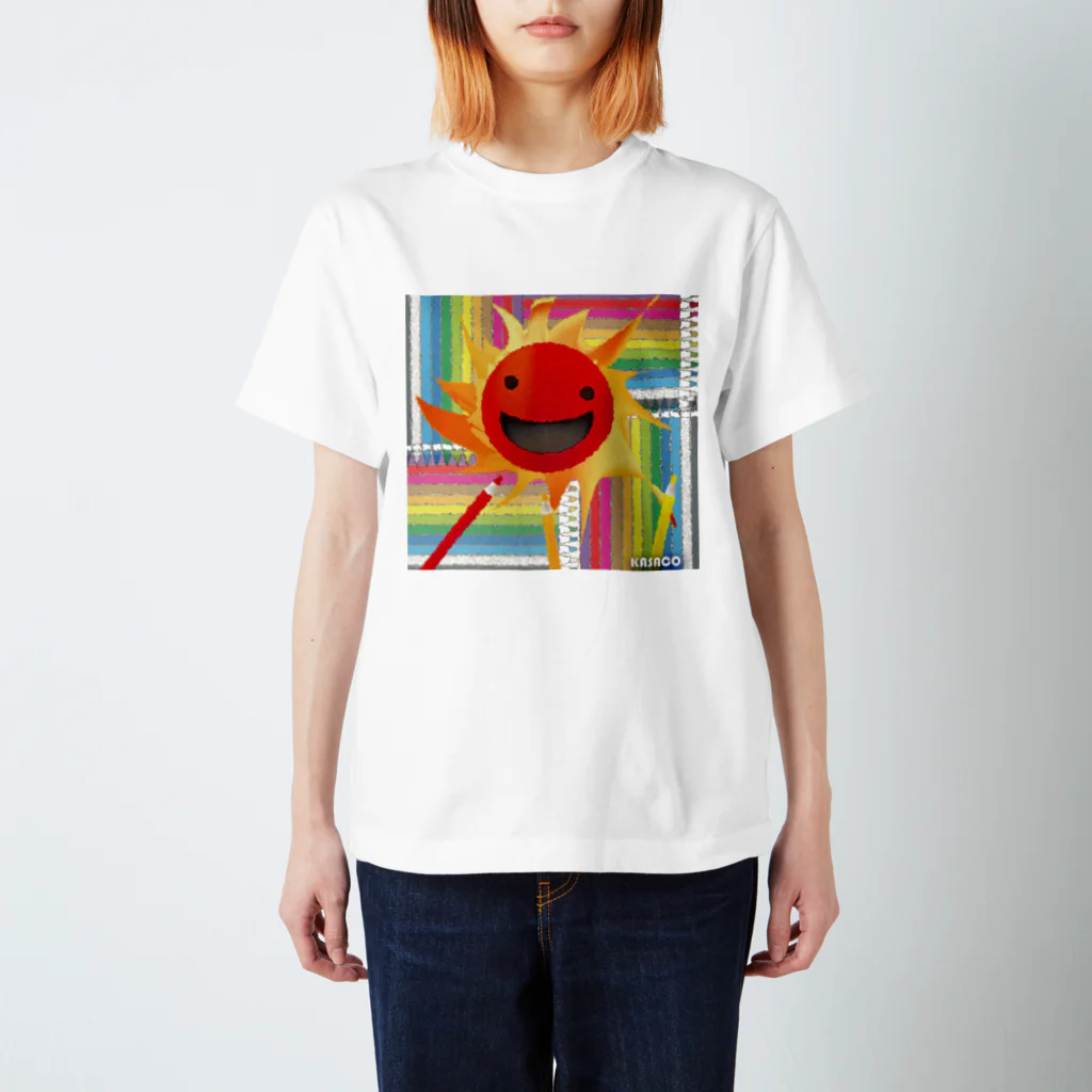 Kasaco's Design Roomの太陽と色鉛筆 Regular Fit T-Shirt