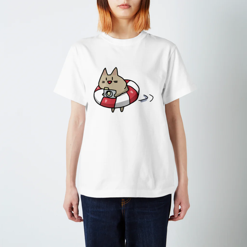 ねこの写真館のバカンスねこ Regular Fit T-Shirt