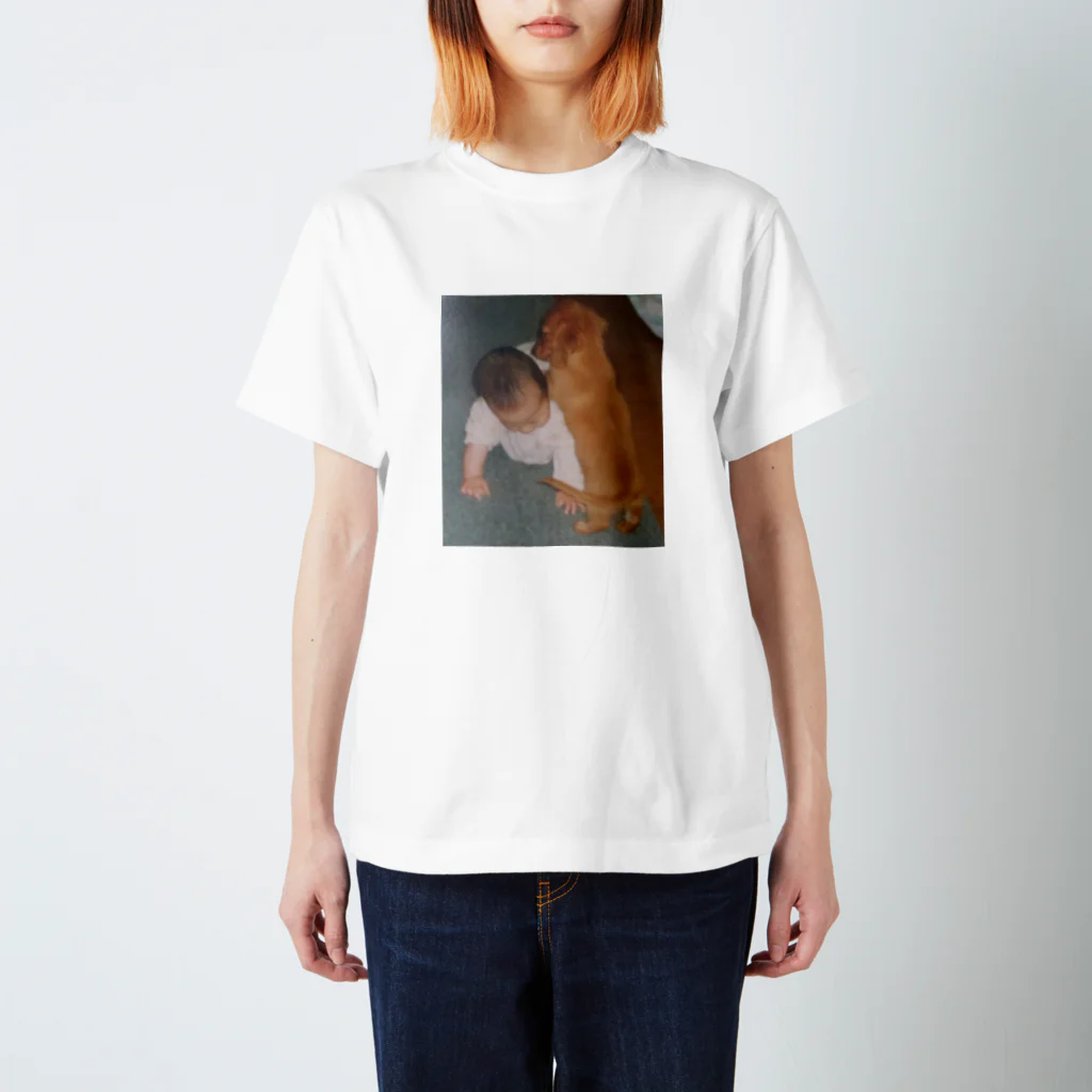 私とミニチュアダックスフンドの私と犬 スタンダードTシャツ