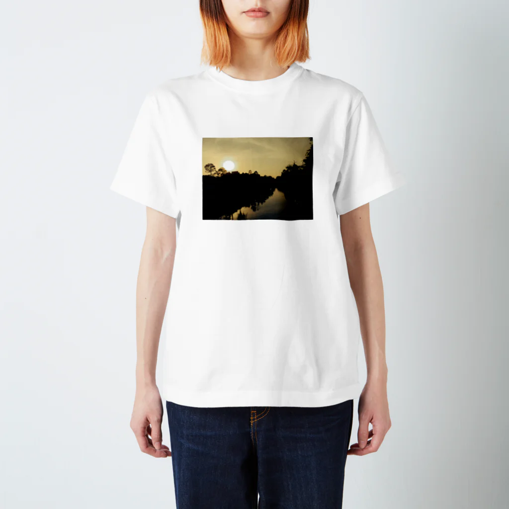 REDRIVERの夕陽 Regular Fit T-Shirt