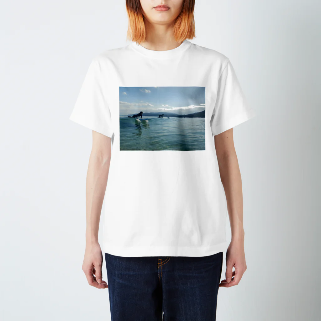 nature lover shop のKochiでSurfing Regular Fit T-Shirt