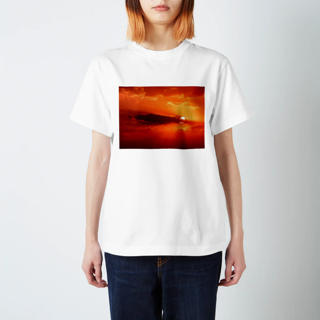 orange_honeyの夕焼け6 Regular Fit T-Shirt