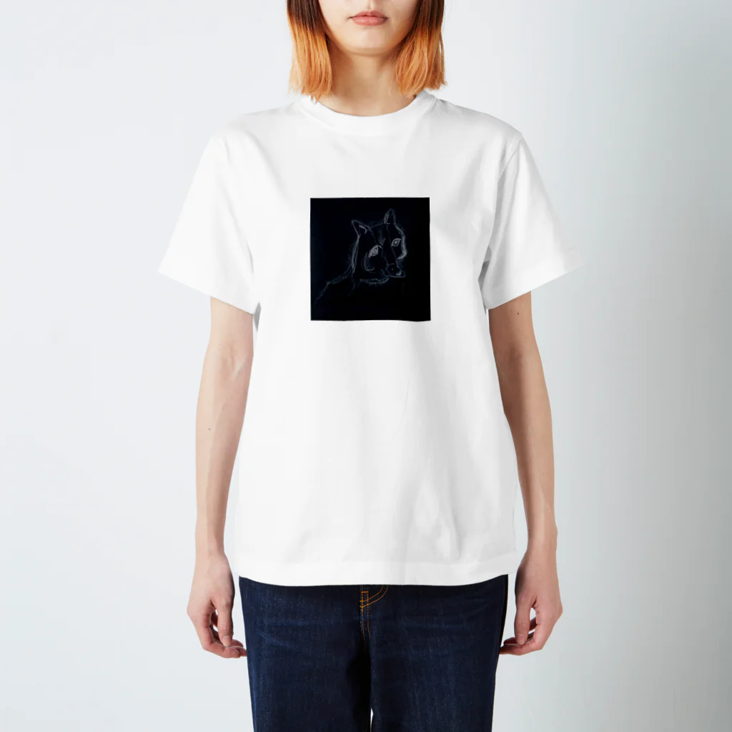 真奈美の狼 Regular Fit T-Shirt