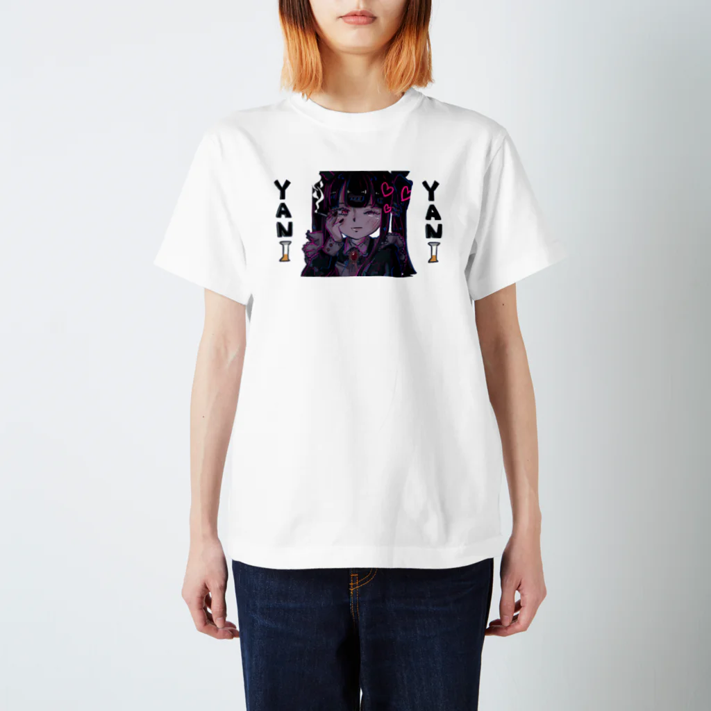 Melt°Candyのヤニメイド 背景なしバージョン スタンダードTシャツ