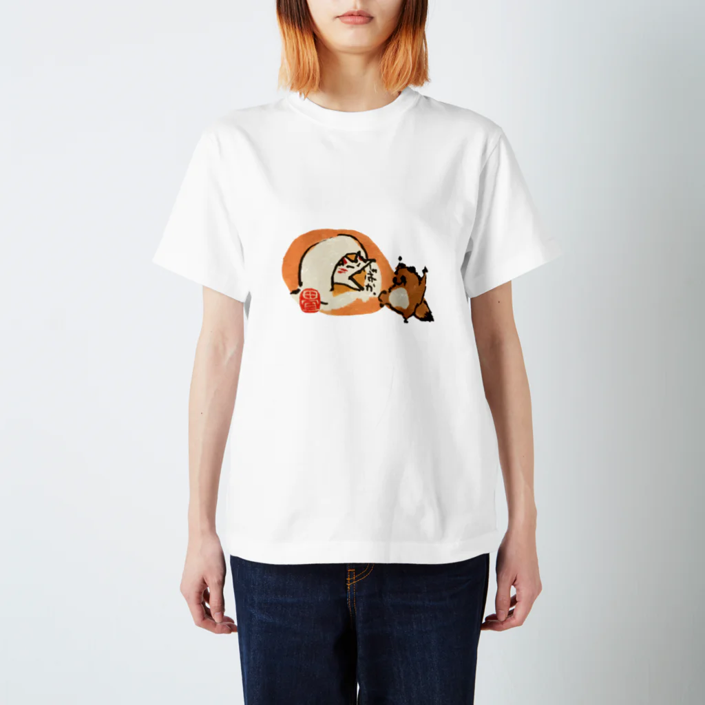 花日和 畳の狐と狸のばかしあい「かまくら」 Regular Fit T-Shirt