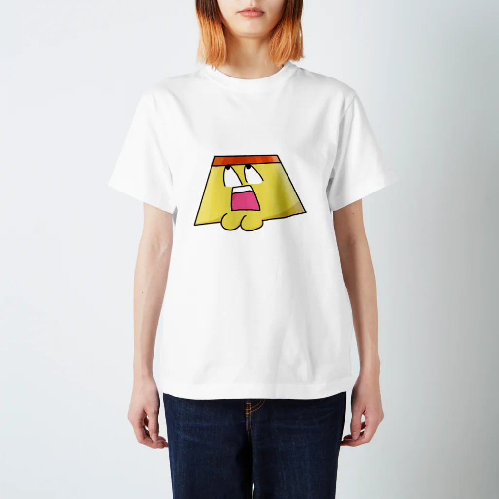 おタム【暖かい綿飴】のケツアゴプリン Regular Fit T-Shirt