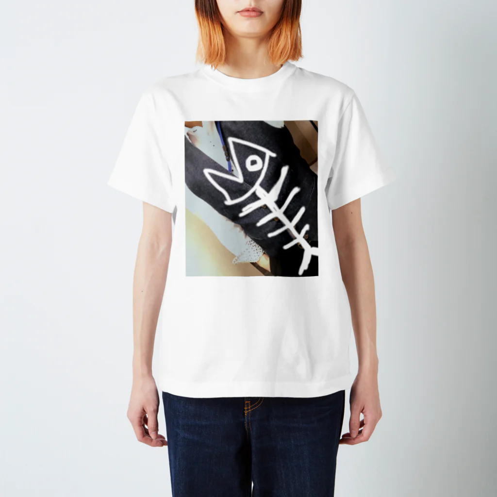 Eye Star Productionの魚の骨ベスト Regular Fit T-Shirt