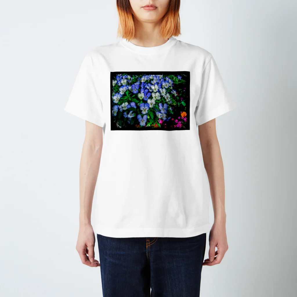 花水の花の蝶 スタンダードTシャツ