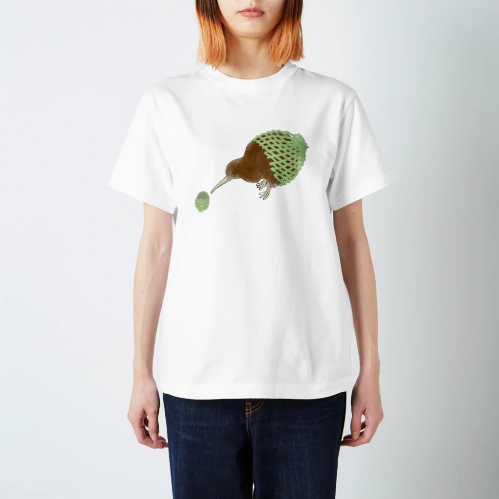 みきたにし☆商店【公式】のキウイとキウイフルーツ Regular Fit T-Shirt