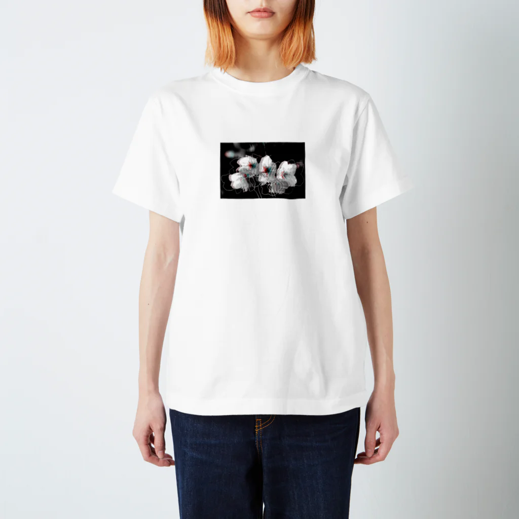 花壇の桜ビット Regular Fit T-Shirt