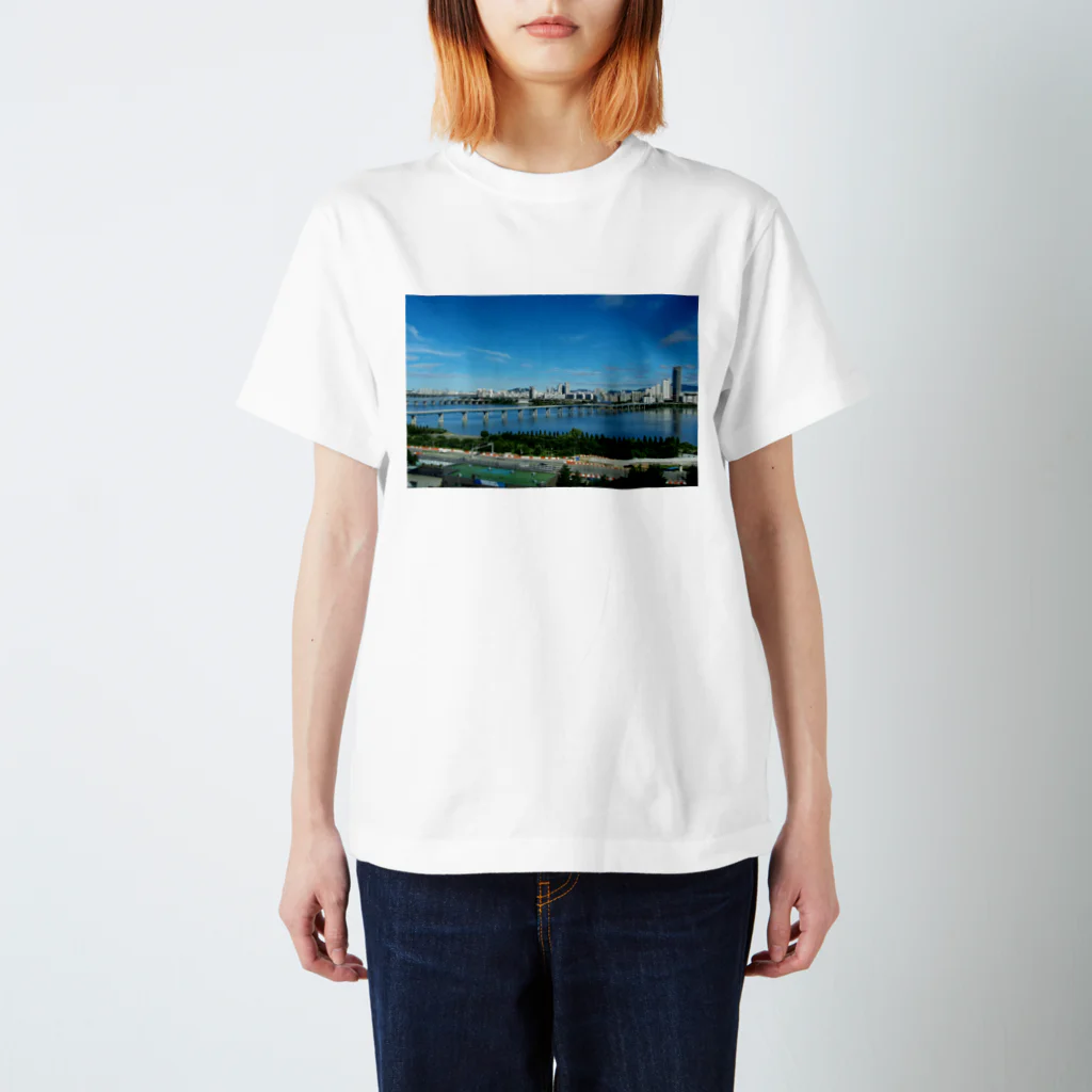 JB Yoonの漢江 スタンダードTシャツ