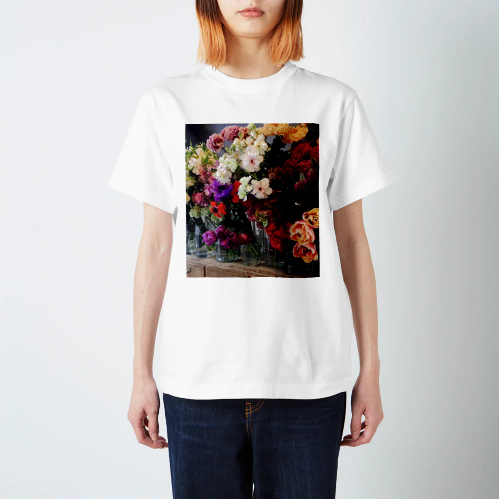 AwesomeのFlowers Regular Fit T-Shirt