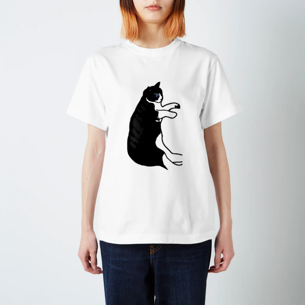 ぽけきゃんの黒と白の猫 スタンダードTシャツ