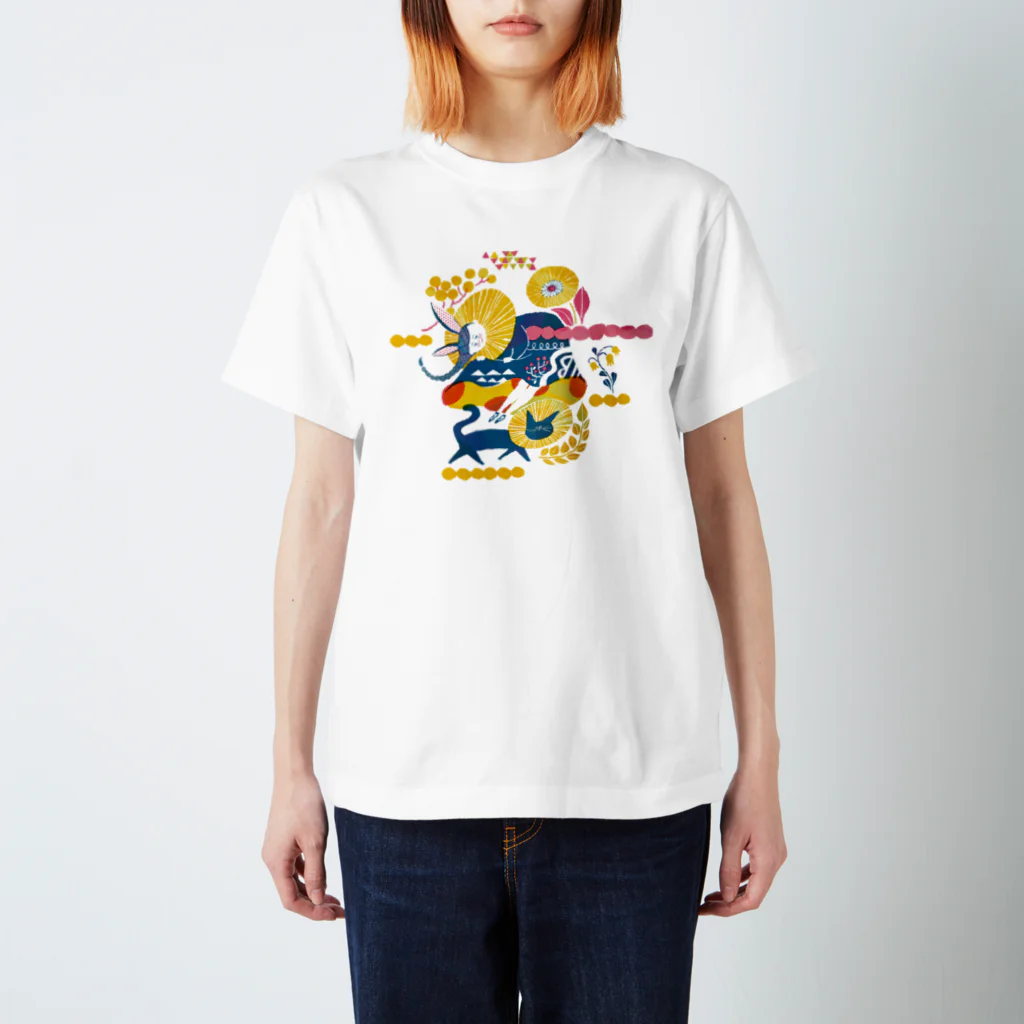 asako-shopのウサミミ女の子とねこ スタンダードTシャツ