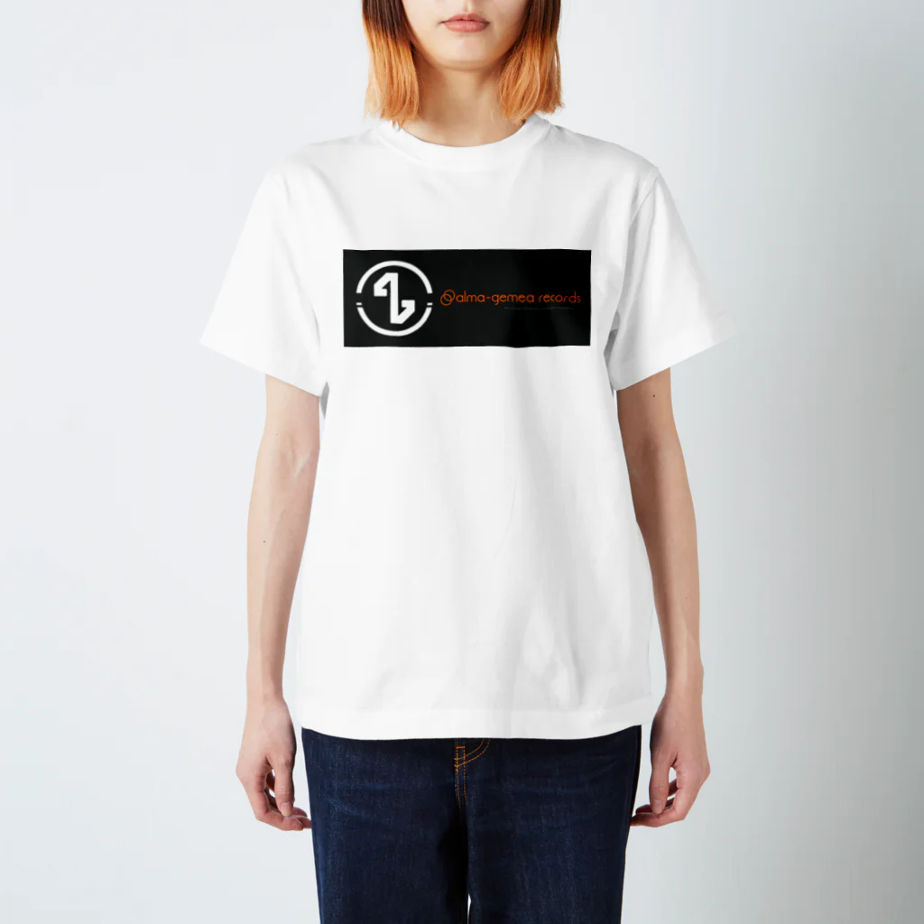 alma-gemeaのalma-gemea records  (white) Regular Fit T-Shirt
