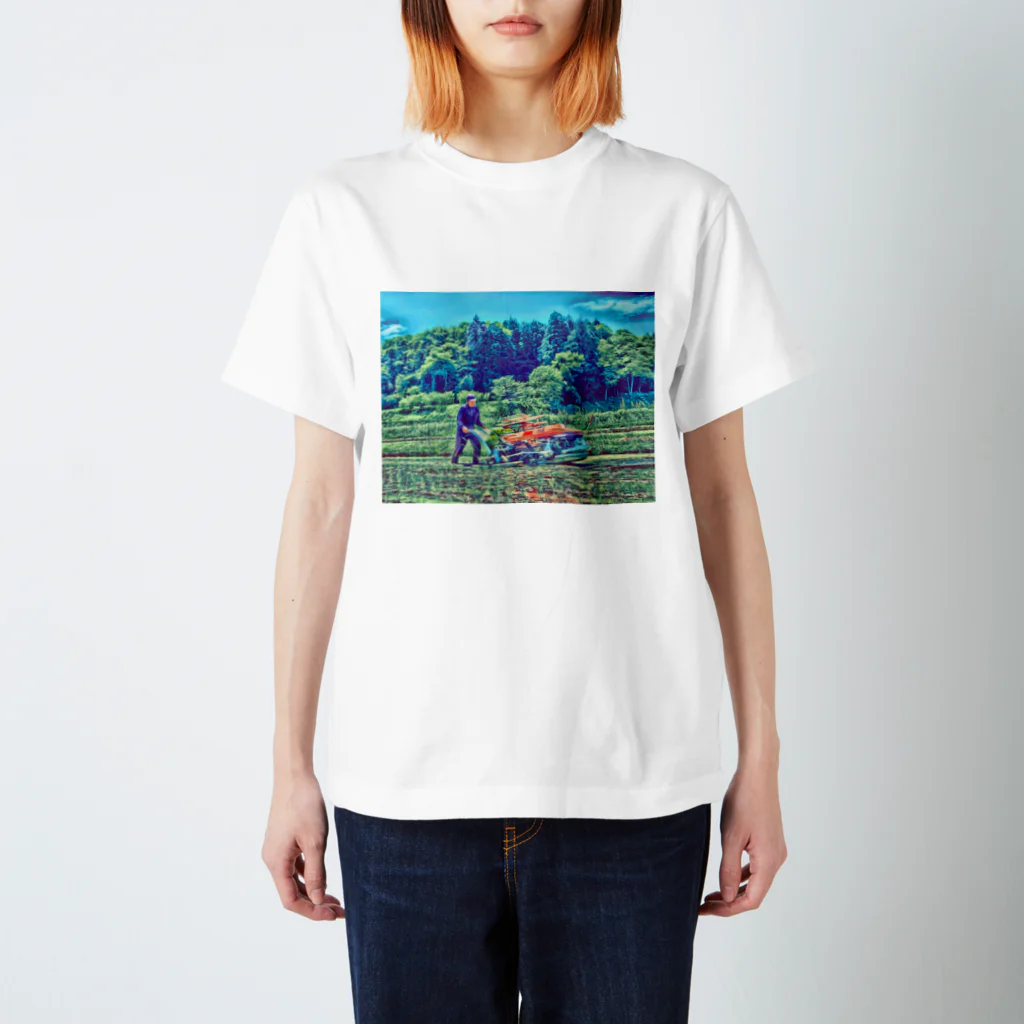 マエニススムの田植えする者 スタンダードTシャツ