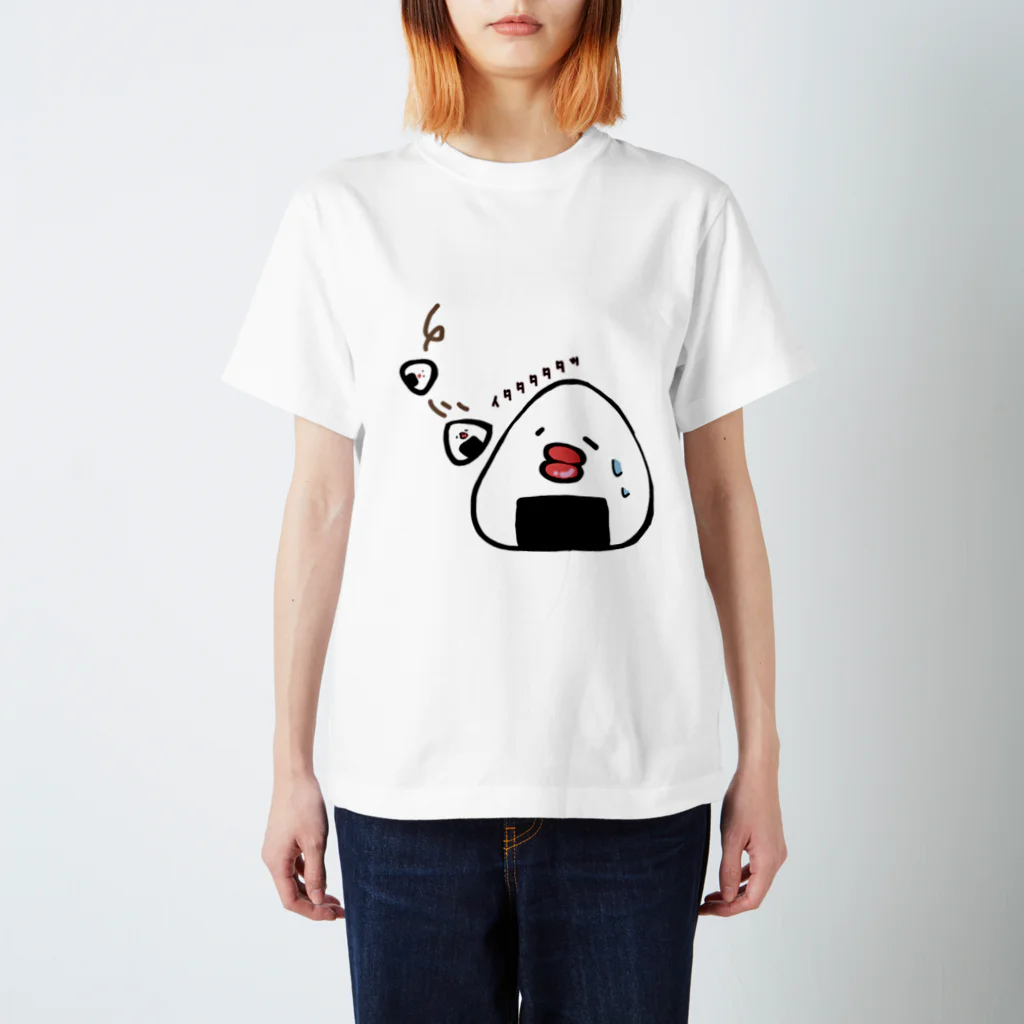 くま子さんのお遊び場のすってんころりんっおにぎりまる スタンダードTシャツ