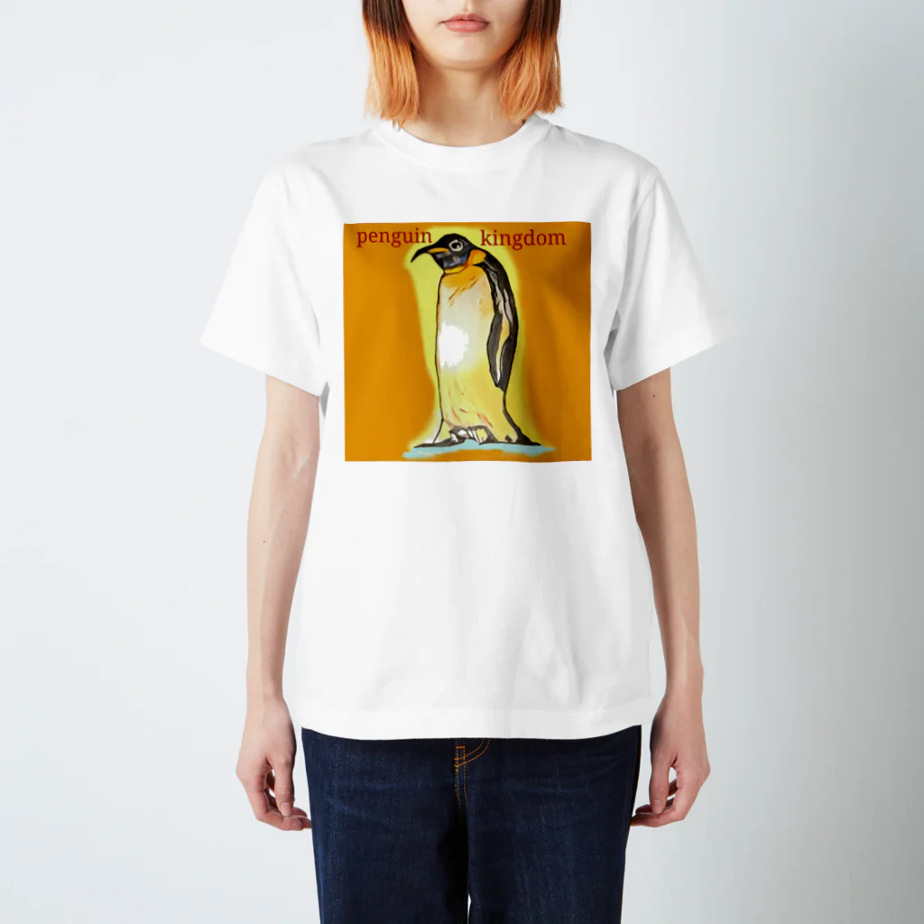 YellowSeed　by　MackPicasso　　のpenguin kingdom Regular Fit T-Shirt