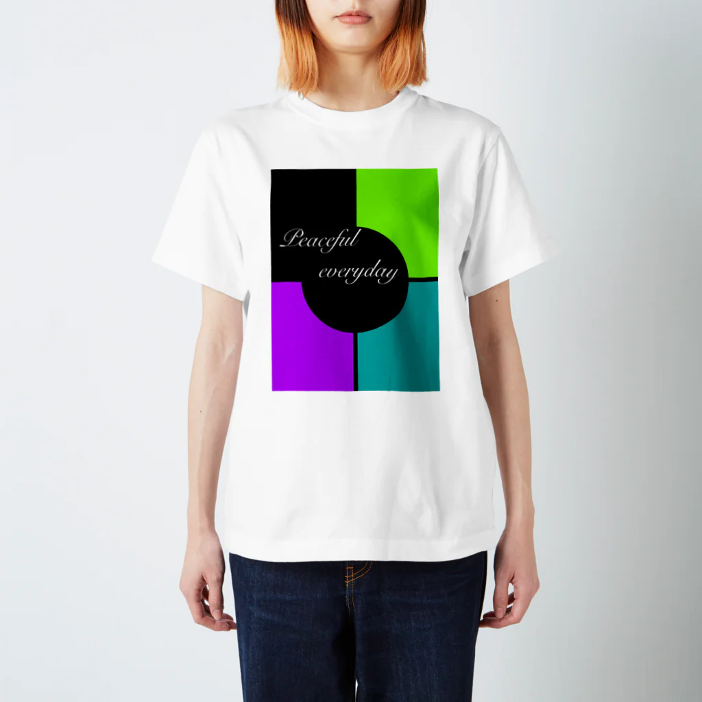 PoketingのPeaceful everyday  Regular Fit T-Shirt