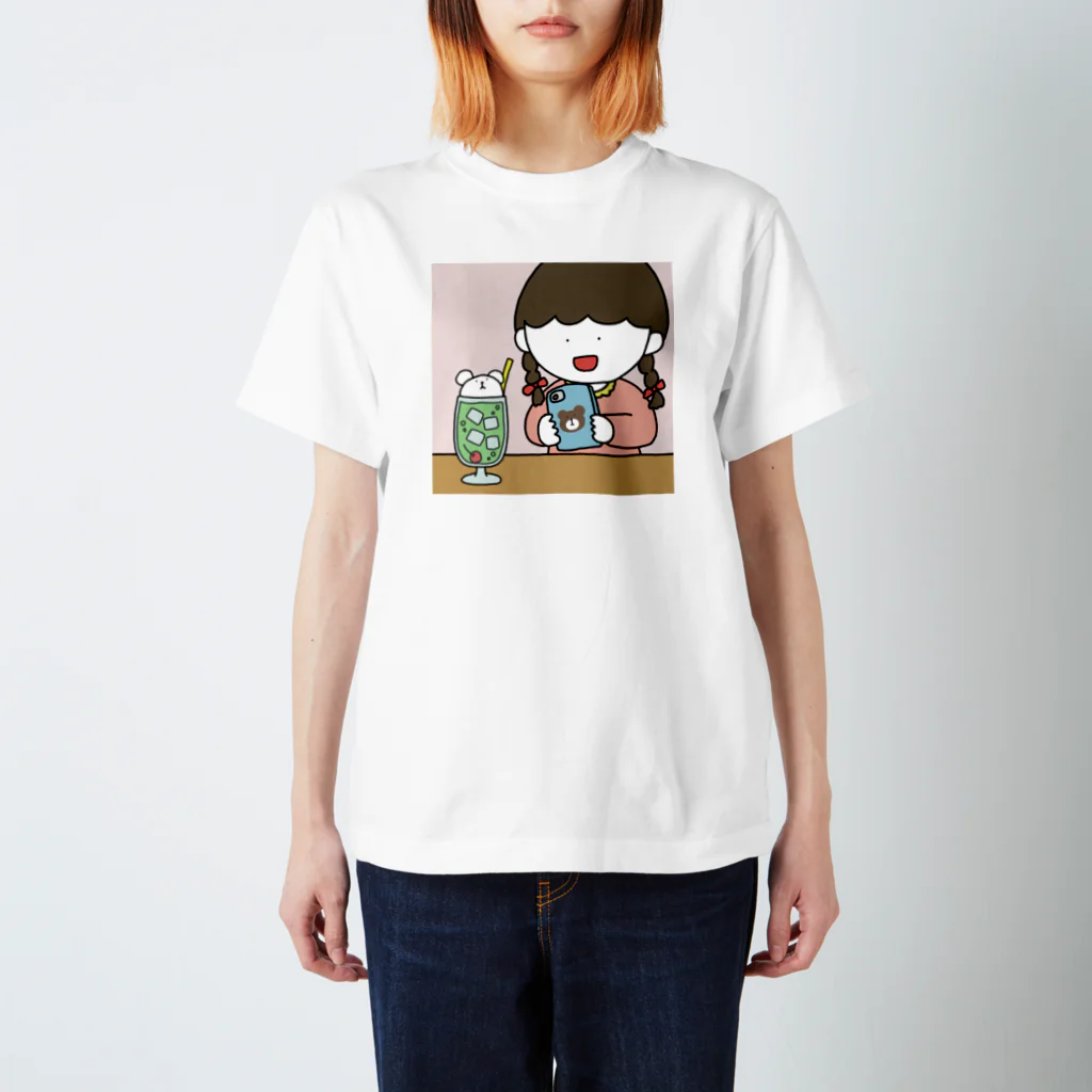 さかもとこのみのグッズやさんのクリームソーダと女の子 スタンダードTシャツ