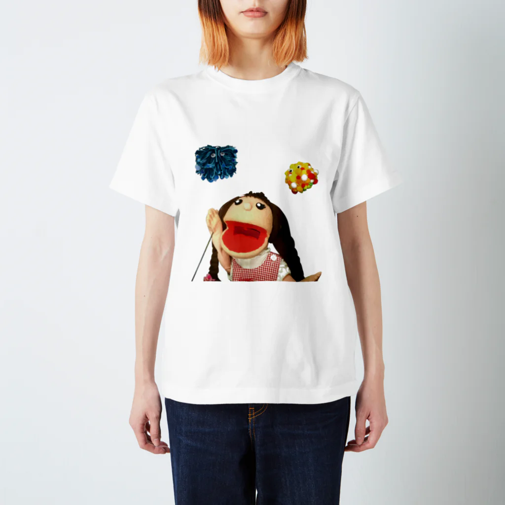 ココプレイスの美少女人形ひなちゃん Regular Fit T-Shirt