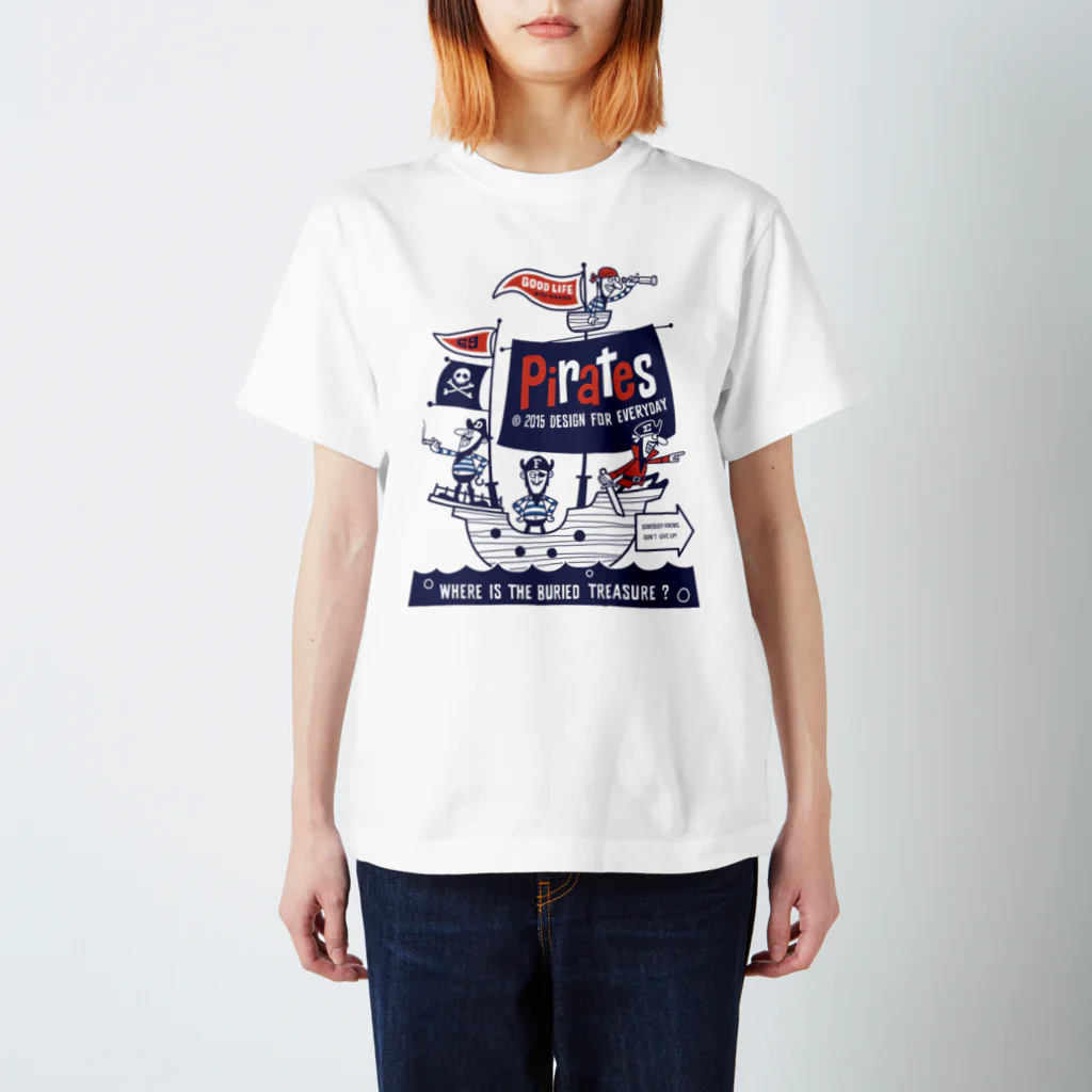 Design For Everydayの海賊船 Regular Fit T-Shirt