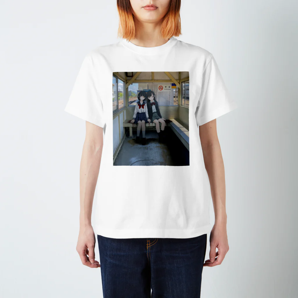 ツヅキエイミ　goods shopのずっと待ってる Regular Fit T-Shirt