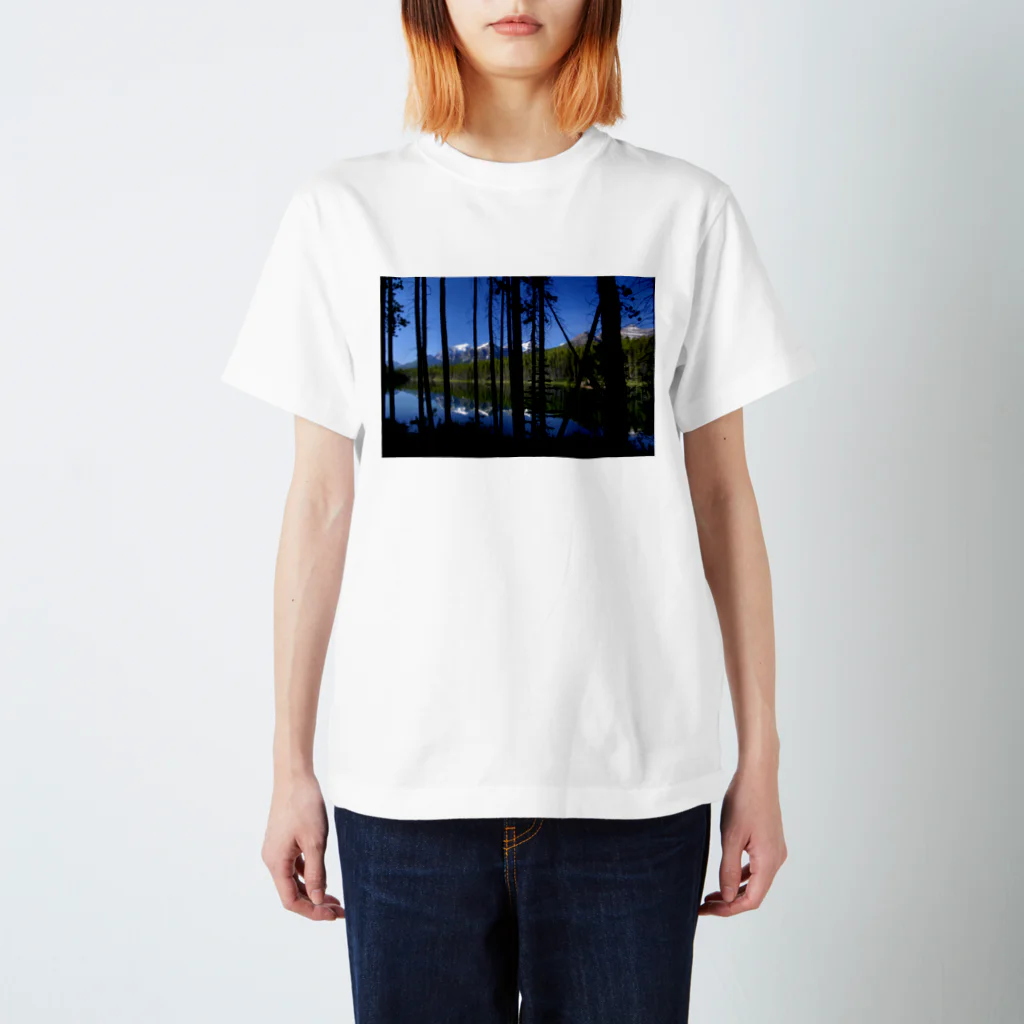 moonIbizaのIN THE FORREST Regular Fit T-Shirt