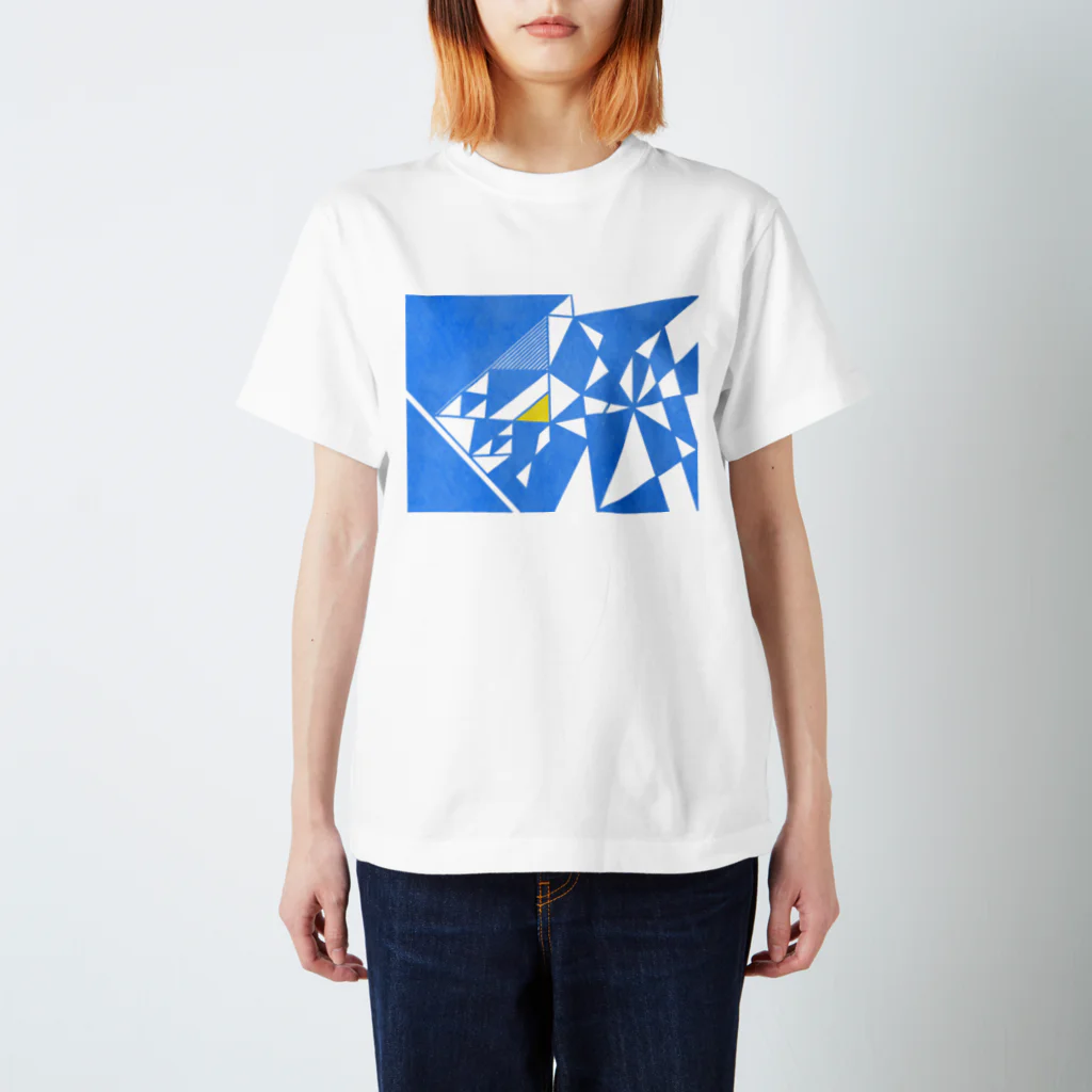 BLUE FEATHERの夏の迷路 Regular Fit T-Shirt