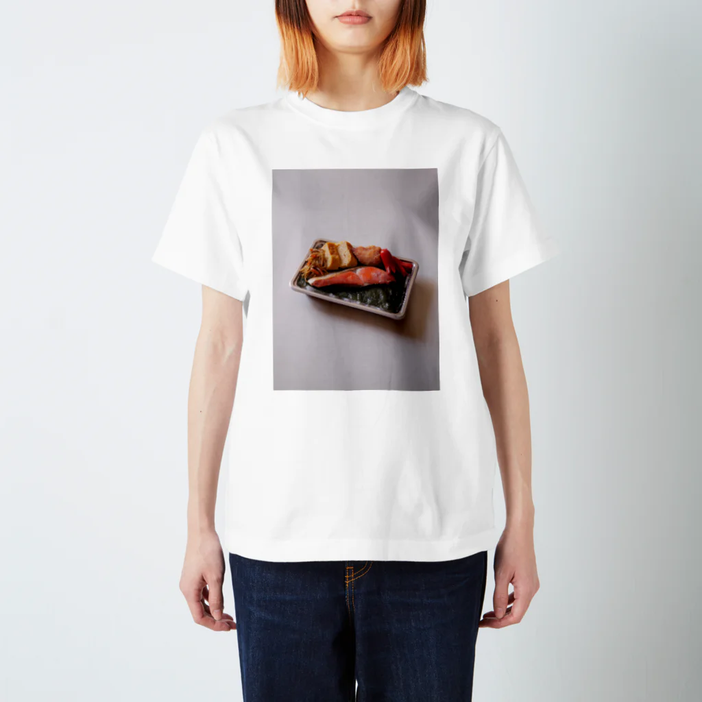 Kensuke Hosoyaのしゃけ弁 Regular Fit T-Shirt