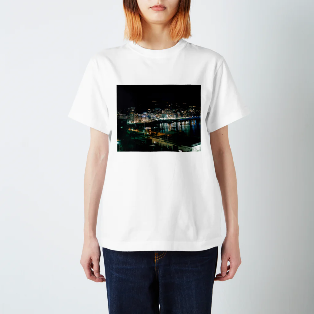 Kensuke Hosoyaの熱海（夜） スタンダードTシャツ