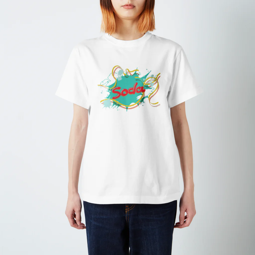 カナのおみせのはじけるsodaグッズ Regular Fit T-Shirt