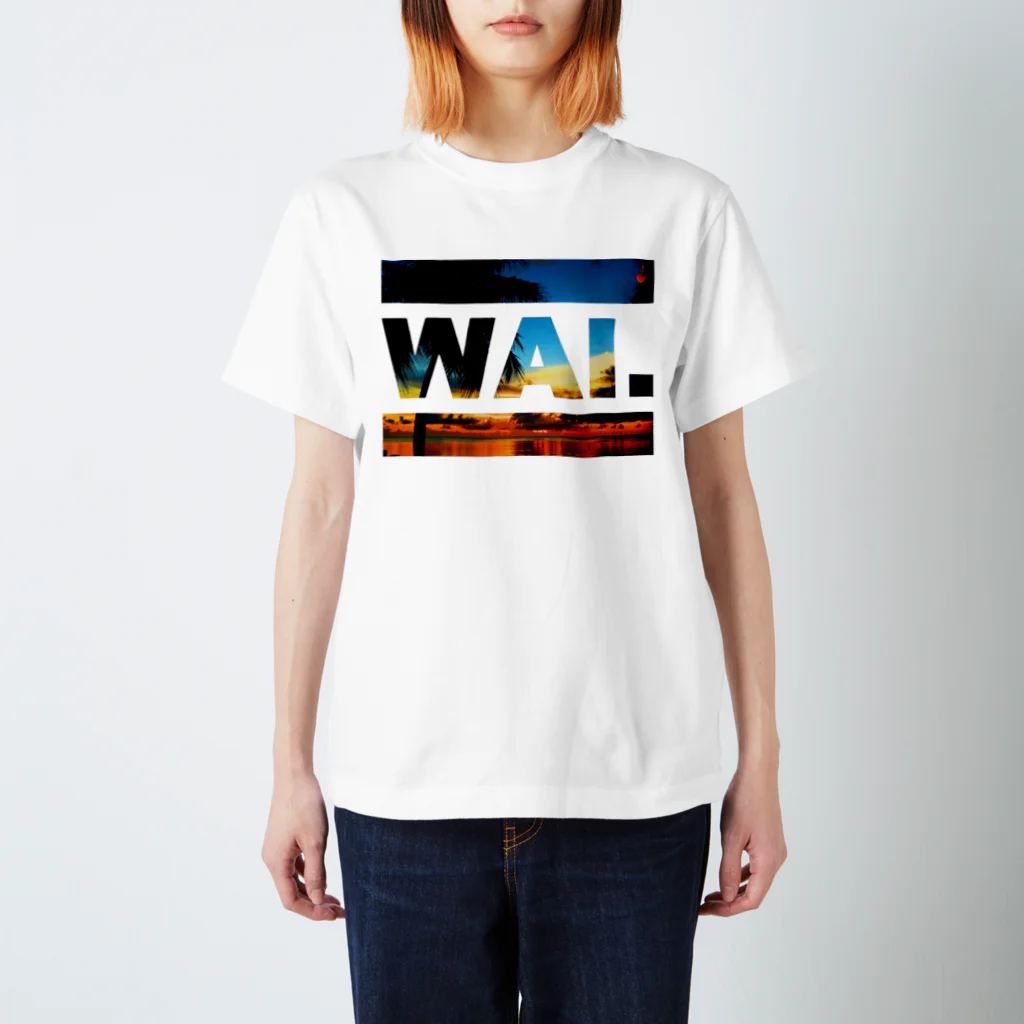 立花けんのグッズ屋さんのWAIT(ビーチ) Regular Fit T-Shirt