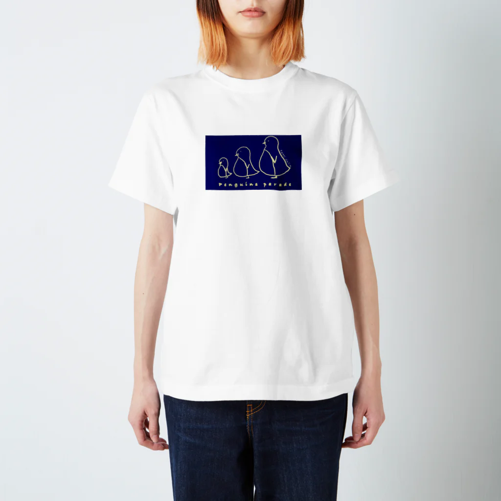 とってぃviolinのペンギンの行進 Regular Fit T-Shirt