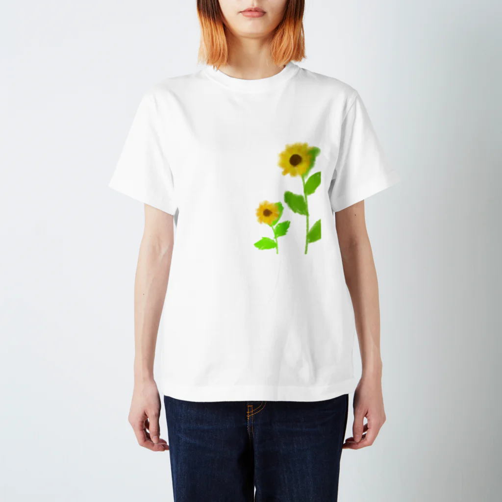 Lily bird（リリーバード）の風に揺れる向日葵 Regular Fit T-Shirt