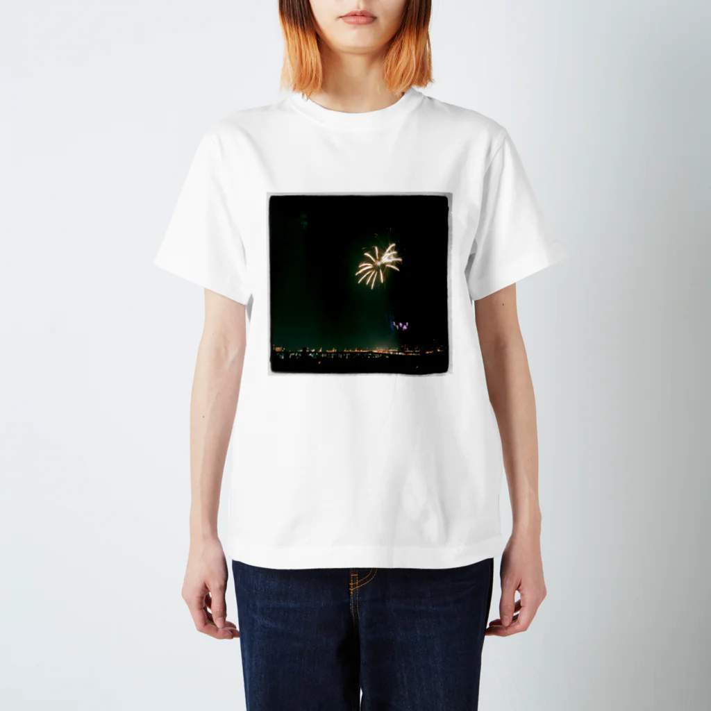 おやすみの打ち上げ花火 スタンダードTシャツ