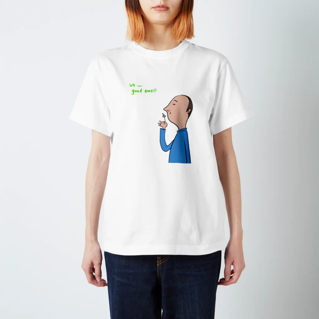 パトリックさんちのデザインのGood smell グッドスメル Regular Fit T-Shirt