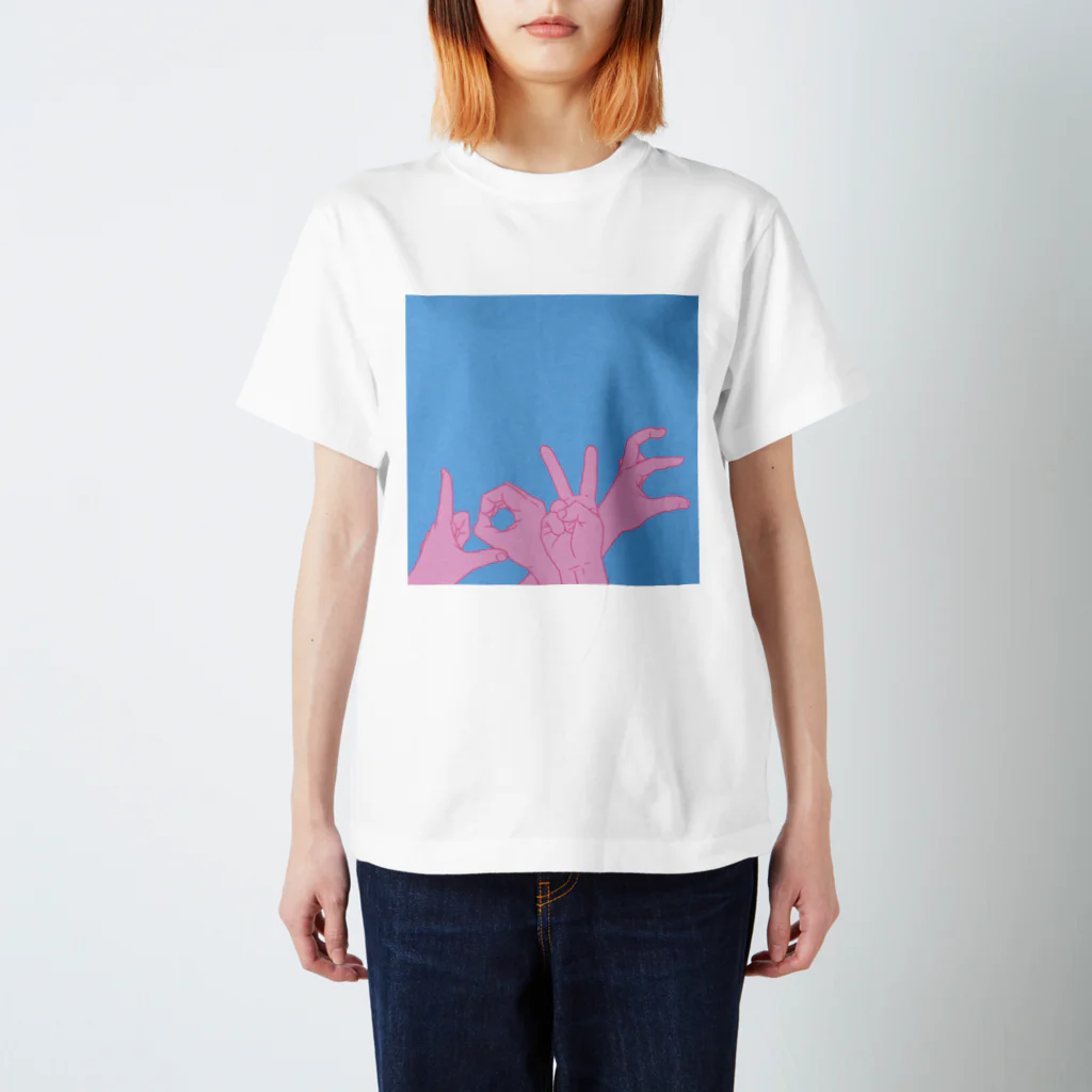 tsukumiiiiのLOVEサイン Regular Fit T-Shirt