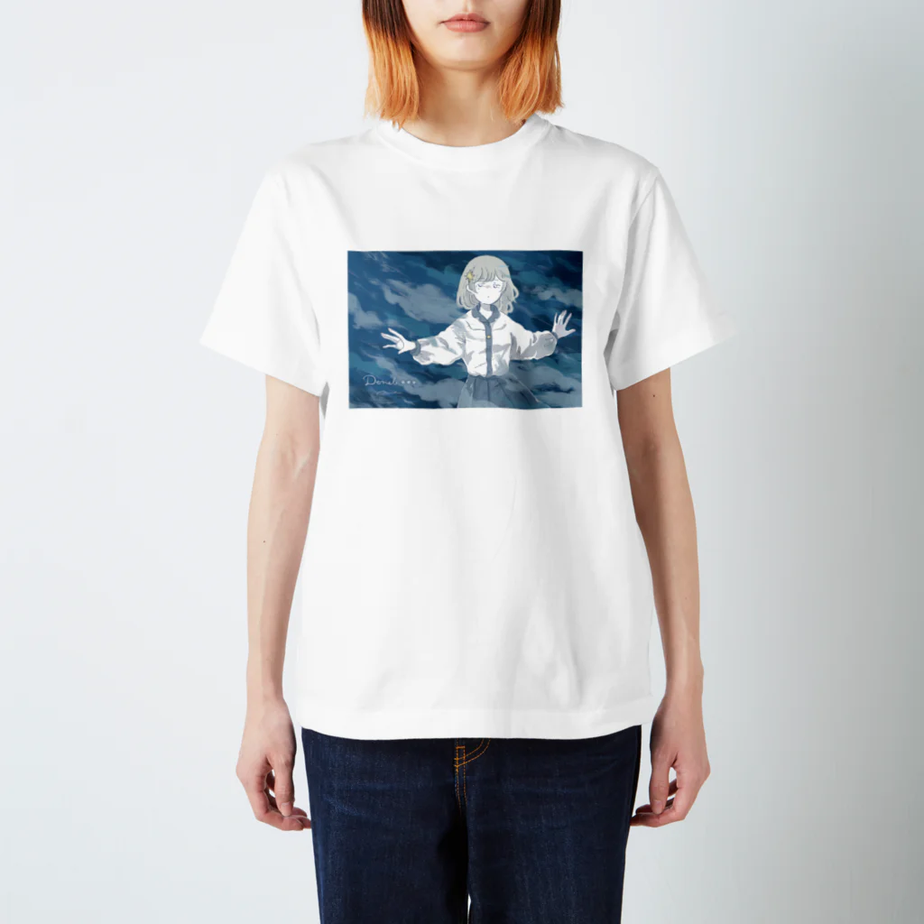 亜沙モモカのDeneb Regular Fit T-Shirt