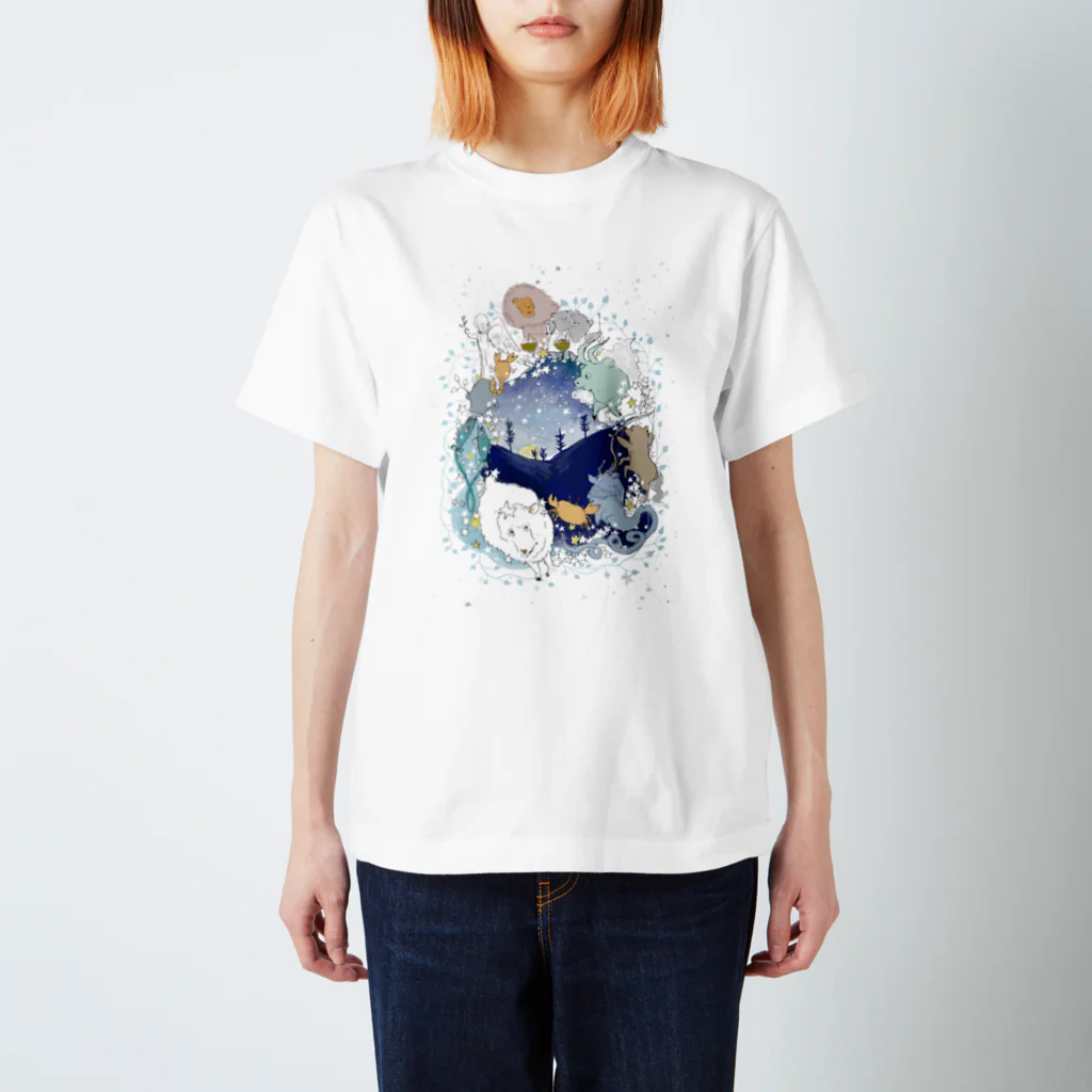 ももろ の星座リース Regular Fit T-Shirt