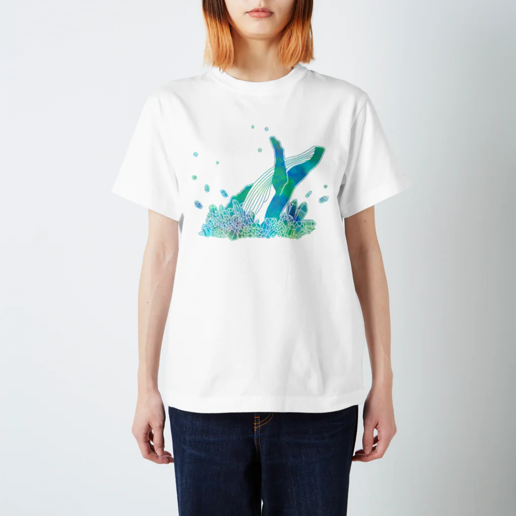 Sulﾐ☆(するみ)/Sul latoの水晶から飛び出した鯨【青】 Regular Fit T-Shirt