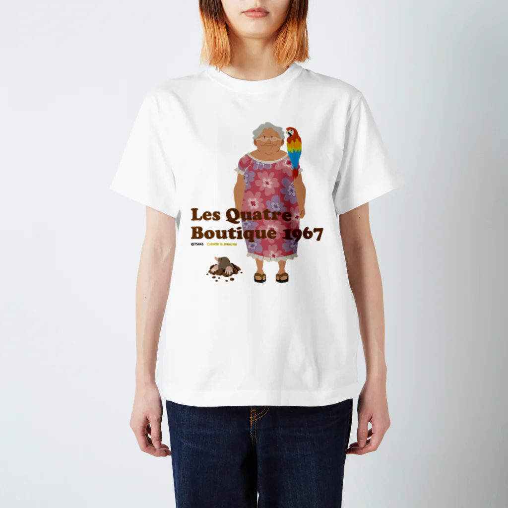 Quatre IllustrationのLQB1967_03_おばあちゃんと仲間たち Regular Fit T-Shirt